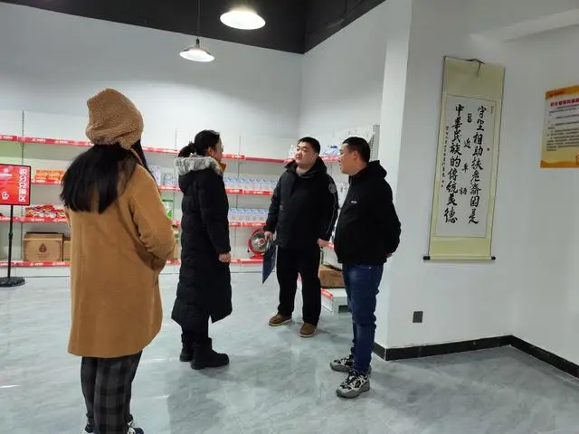 03.jpg